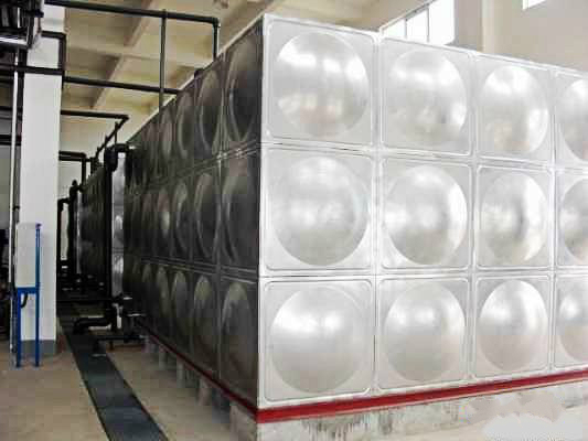 如何選擇質(zhì)量可靠的西安鍍鋅板水箱？