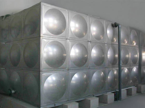 如何減少西安不銹鋼生活水箱中水垢的產(chǎn)生？